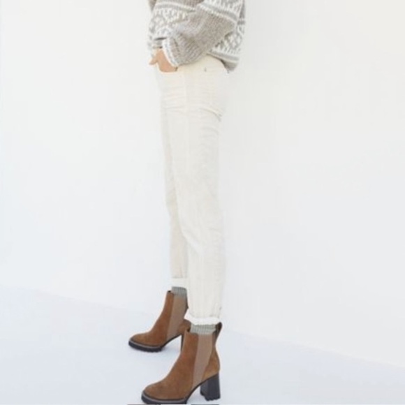 NWT Anthropologir Pilcro Corduroy High Rise Slim Boyfriend Pants in Cream - Picture 4 of 9